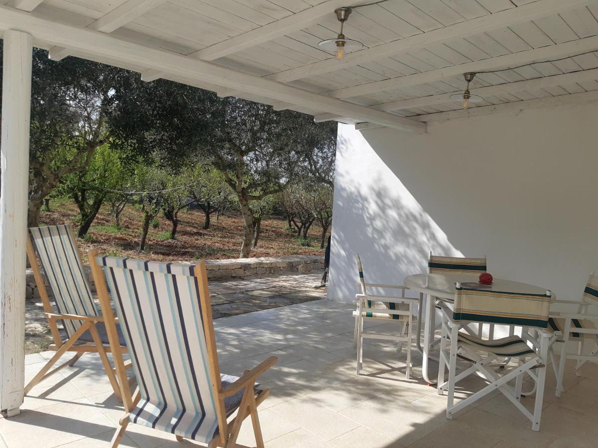Il Trullo Bianco A Masseria Santalachicca 마세리아 오리미니 외부 사진